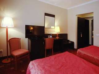 Отель Hotel San Remo Згеж Стандартный двухместный номер с 1 кроватью или 2 отдельными кроватями-1